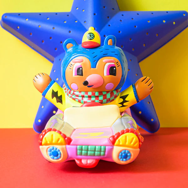 SUNDAY BEAR PINK CAR / Rob Kidney