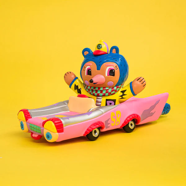 SUNDAY BEAR PINK CAR / Rob Kidney