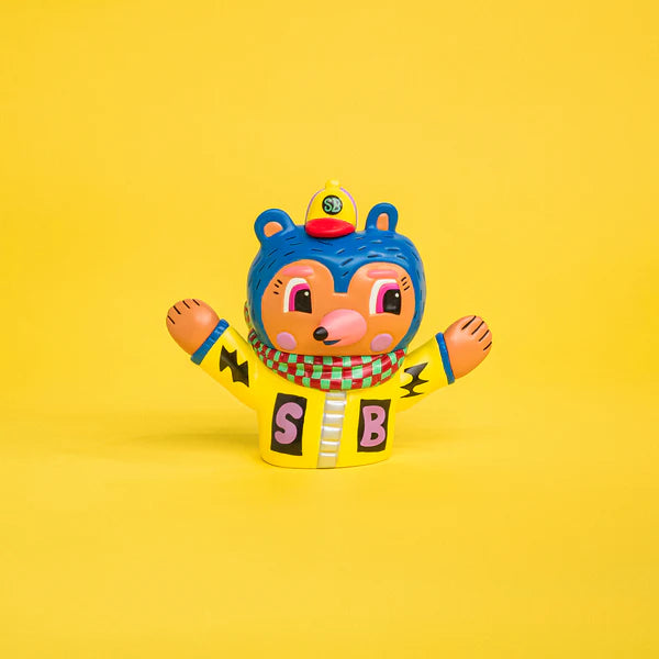 SUNDAY BEAR PINK CAR / Rob Kidney