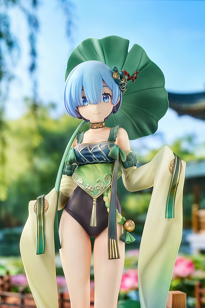 レム 庭園中の休みVer. 1/7スケール