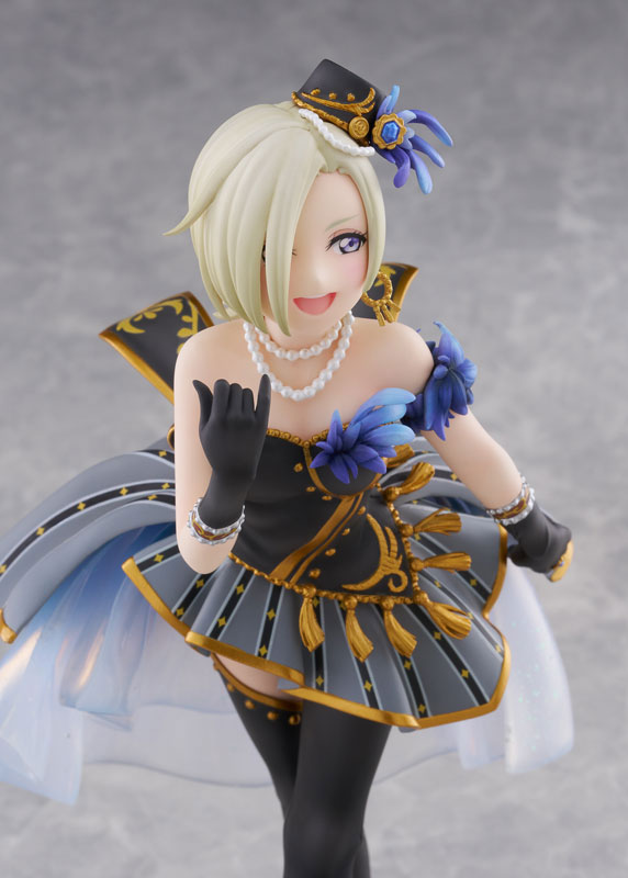 ミア・テイラー 1/7スケール