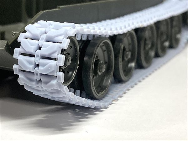 1/35 74式戦車用連結済み可動履帯(ゴムタイプ)