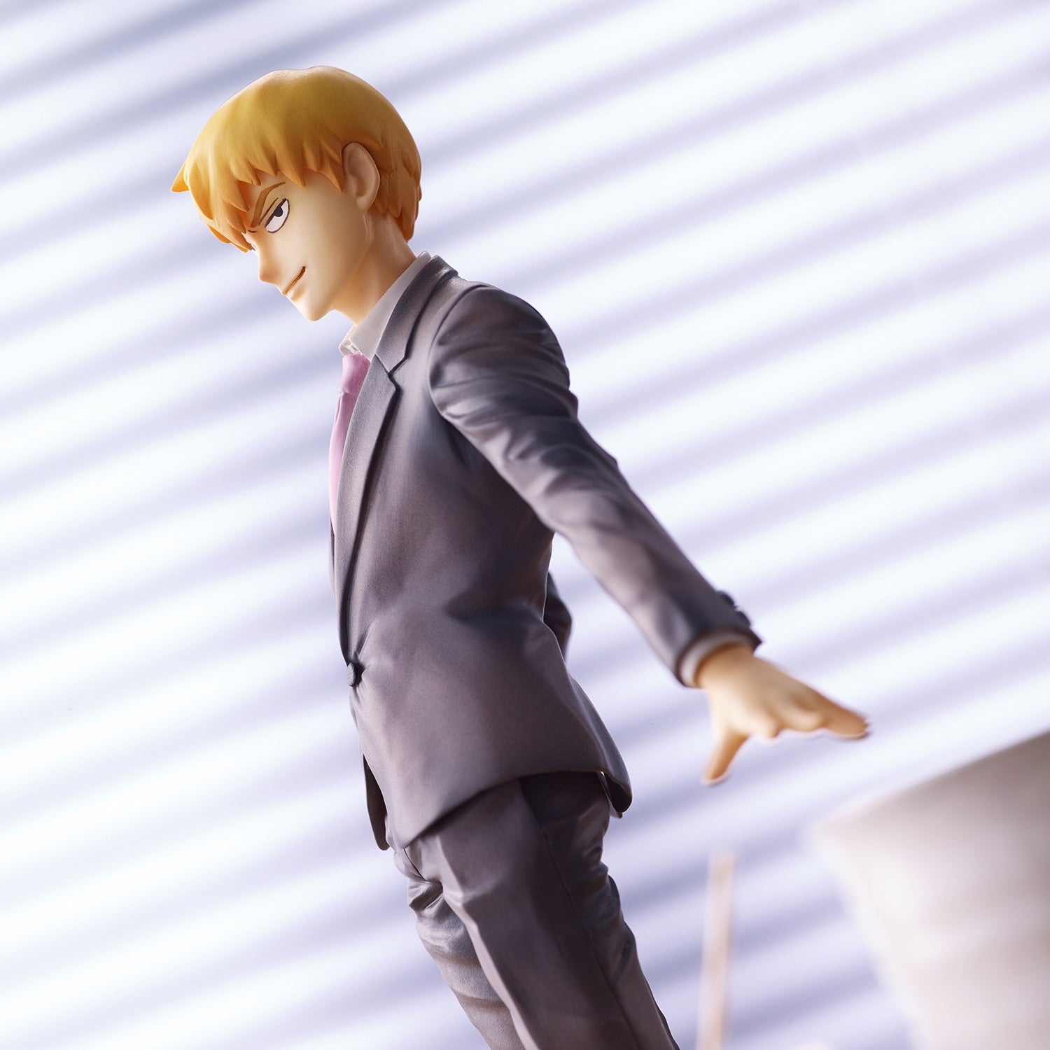 モブサイコ100 ちゅんコレ 影山茂夫 霊幻新隆 霊幻新隆 – SOOTANG HOBBY