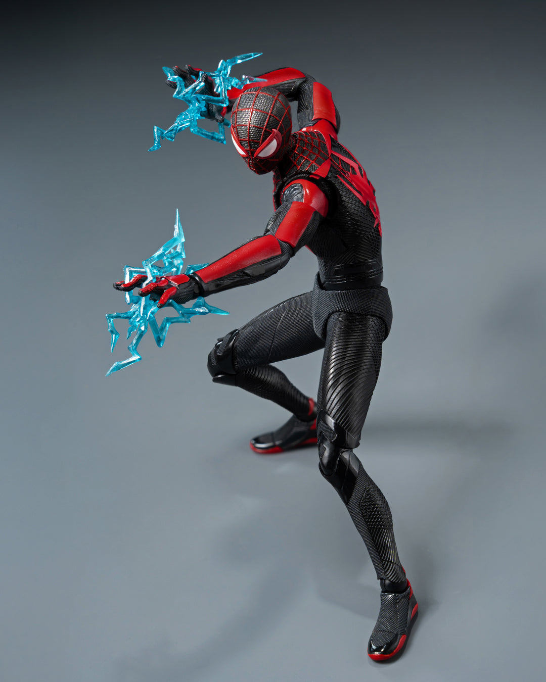DLX スパイダーマン アップグレードスーツ（マイルズ・モラレス） 1/12スケール