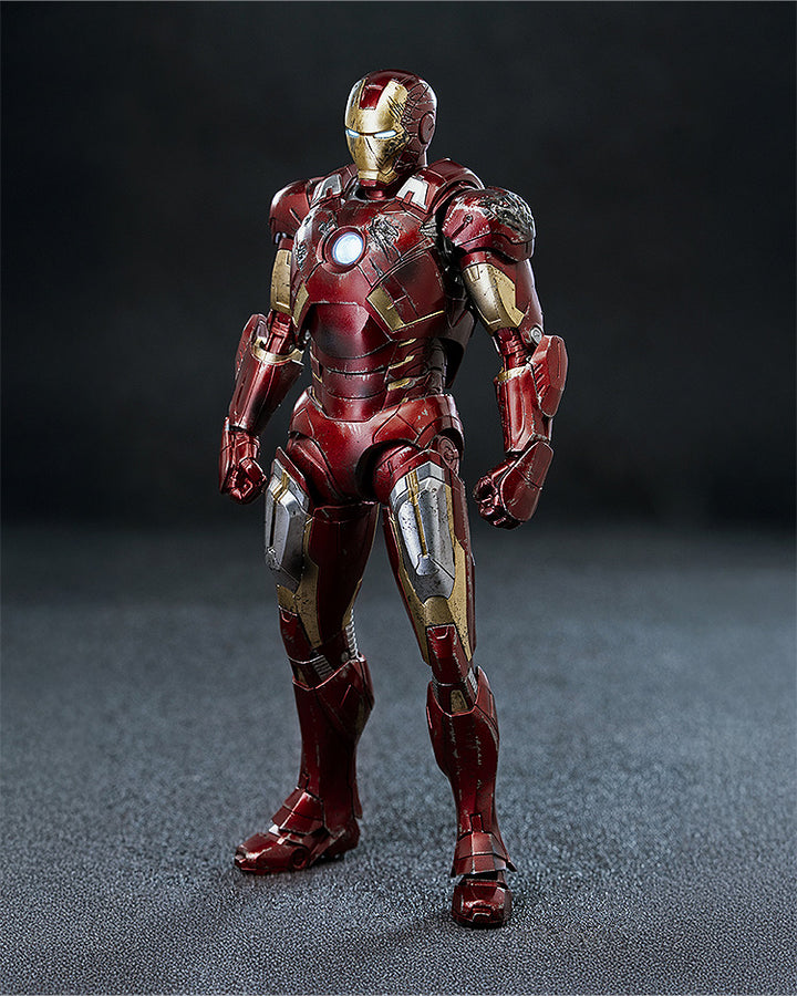 DLX アイアンマン・マーク7（バトルダメージ） 1/12スケール