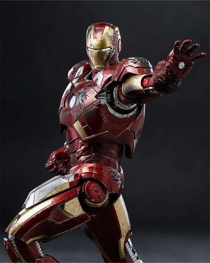 DLX アイアンマン・マーク7（バトルダメージ） 1/12スケール