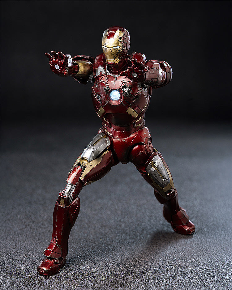 DLX アイアンマン・マーク7（バトルダメージ） 1/12スケール