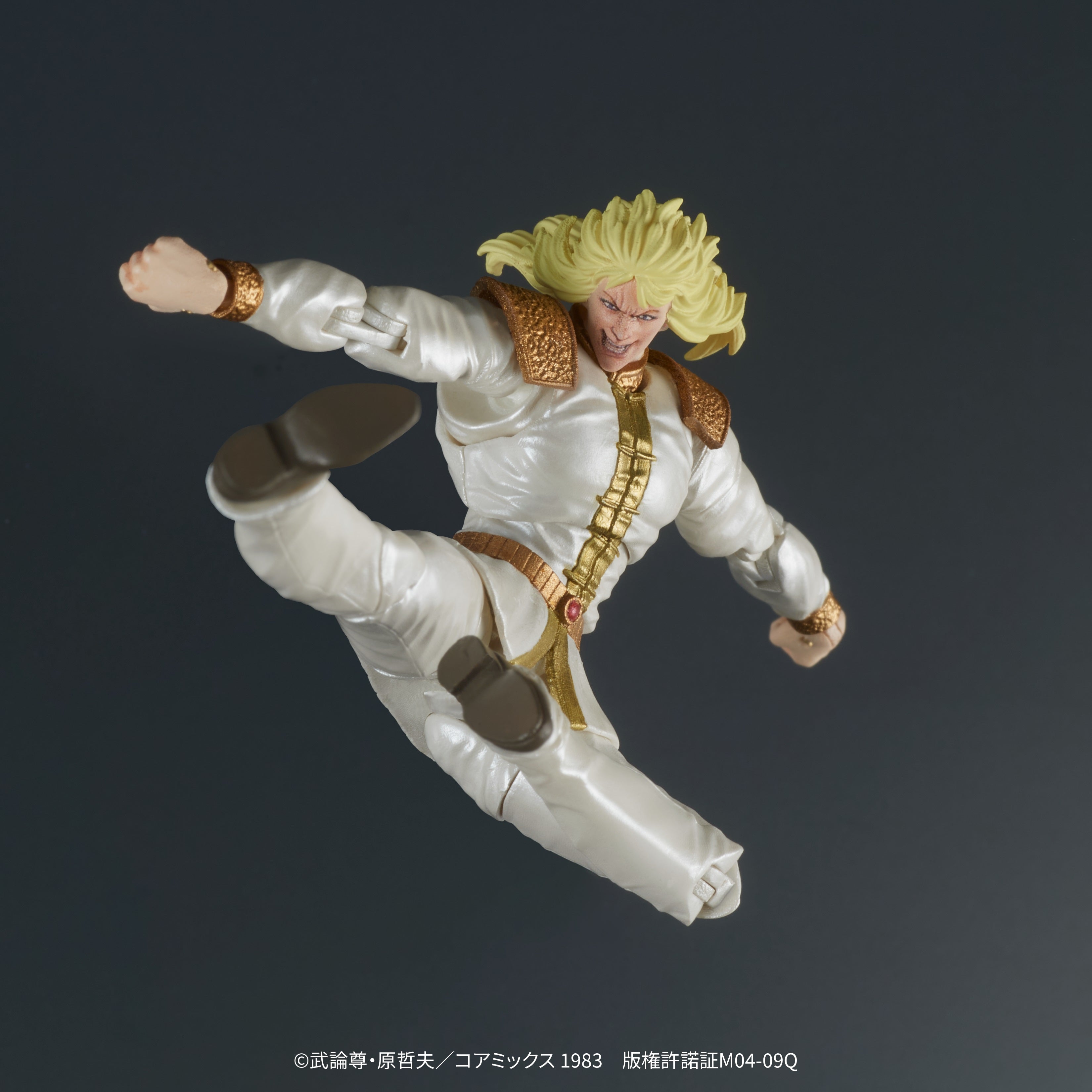 武尊　3冠記念フィギュア　直筆サイン入り 武尊 3冠記念フィギュア 直筆サイン入り