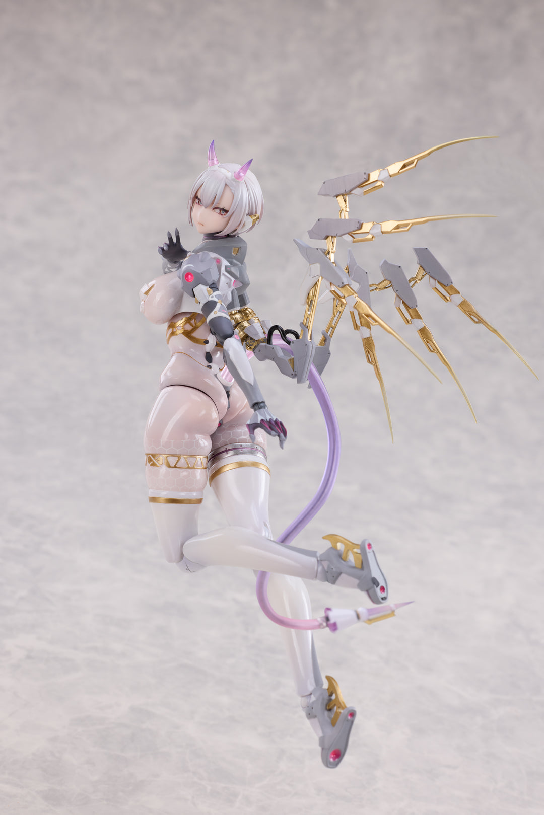 Galacticシリーズ ネオン・レイカ・ウイング アクションフィギュア 1/12スケール