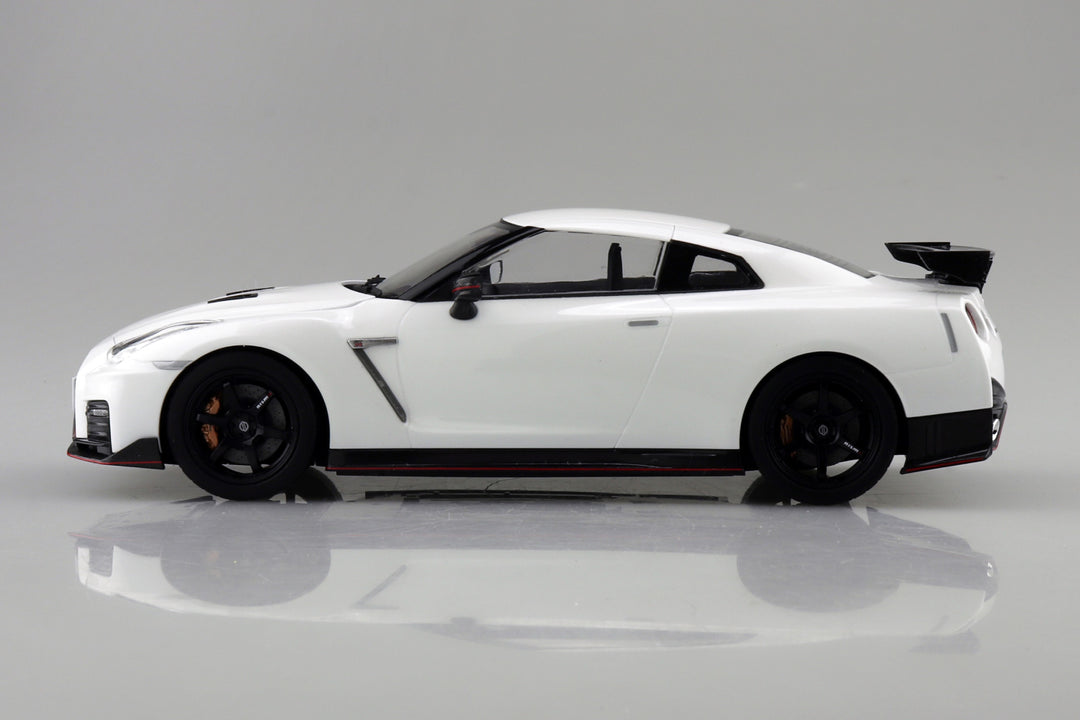 1/24 楽プラ スナップカー R35 NISSAN GT-R NISMO 2017 ブリリアントホワイトパール