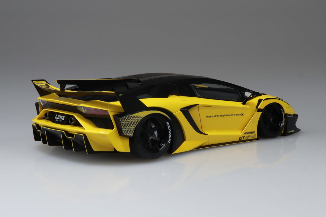 1/24 リバティーウォーク LBシルエットワークス アヴェンタドール GT Evo Ver.1
