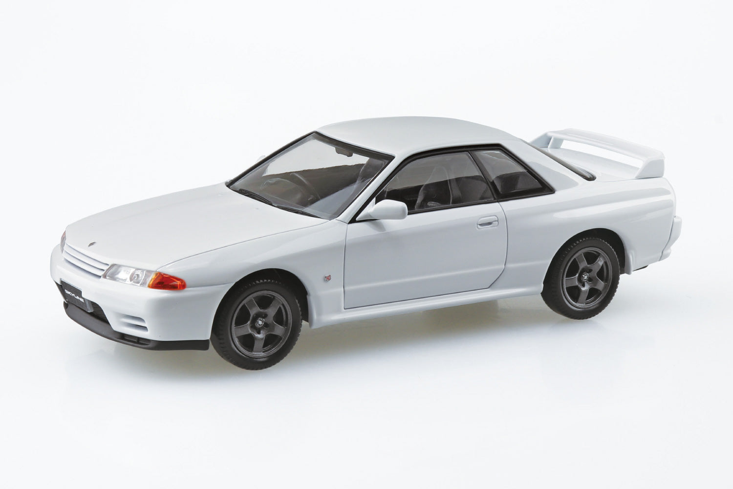1/32 楽プラ スナップキット ニッサン R32 スカイライン GT-R
