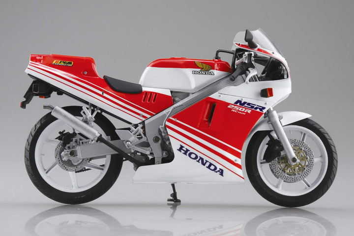 1/12 完成品バイク Honda NSR250R '88 ファイティングレッド/ロスホワイト