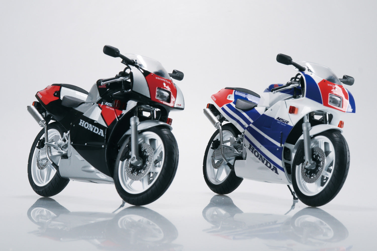 2025春の新作 1/12 完成品バイク Honda NSR250R '89 ブラック×シード シューズ
