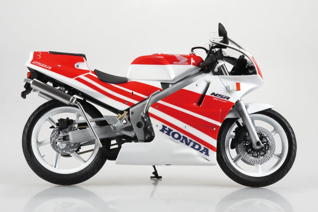 1/12 完成品バイク Honda NSR250R '89 ロスホワイト×ファイティングレッド
