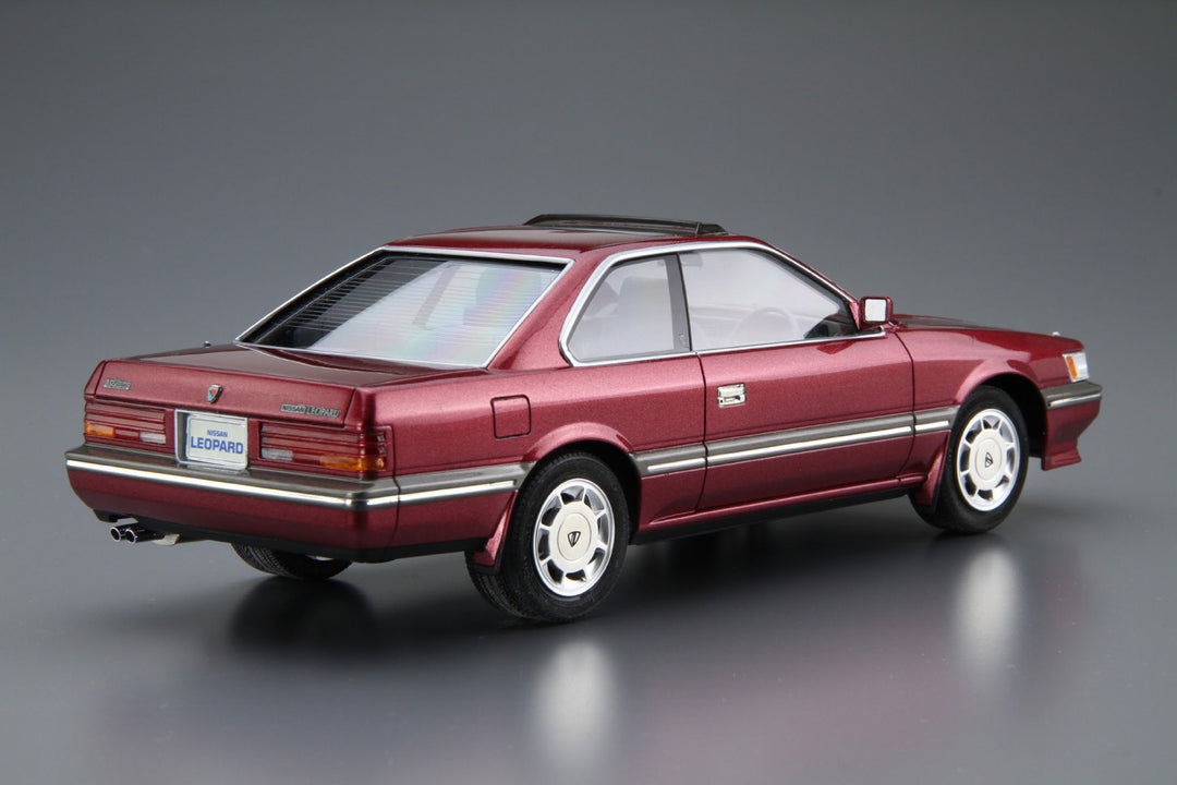 1/24 ザ・モデルカー 1/24 ニッサン UF31 レパード3.0アルティマ '86