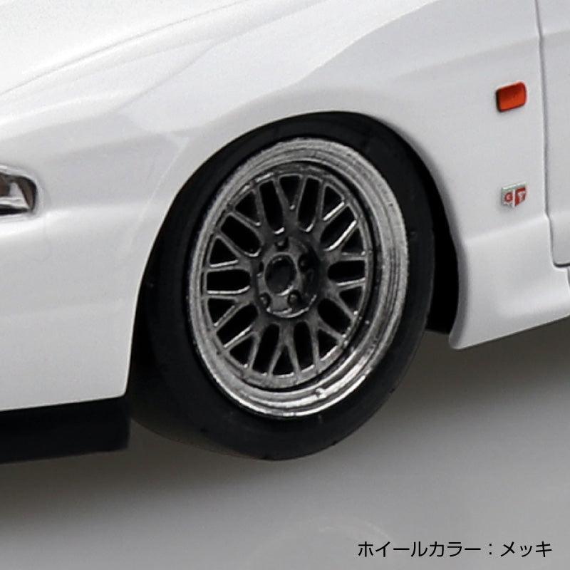 1/32 楽プラ スナップキット ニッサン R33スカイラインGT-R カスタムホイール（ホワイト）