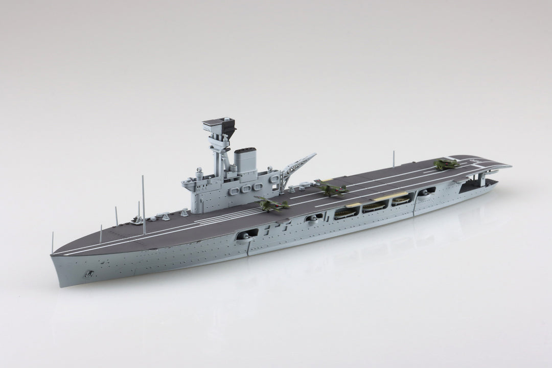 1/700 ウォーターライン 英国海軍 航空母艦 ハーミーズ