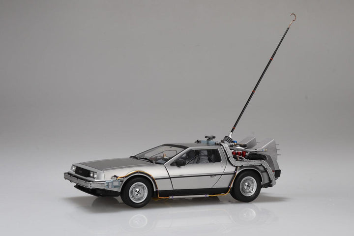 1/24 ムービーメカ バック・トゥ・ザ・フューチャー PartⅠ タイムマシン フィギュア付き