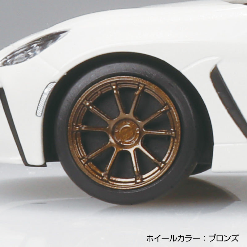 1/32 楽プラ スナップキット トヨタ GR86 2021 カスタムホイール（クリスタルホワイトパール）