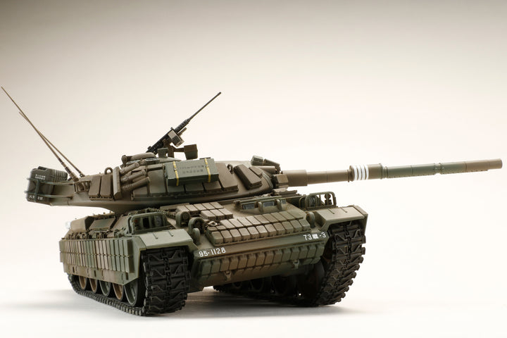 1/35 HJモデルキットシリーズ 74式戦車改リアクティブアーマー【バトルオーバー北海道Ver.】