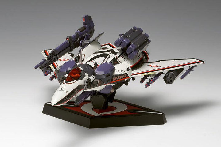 VF-171EX アーマードナイトメアプラス ［アルト機］ 1/12スケール