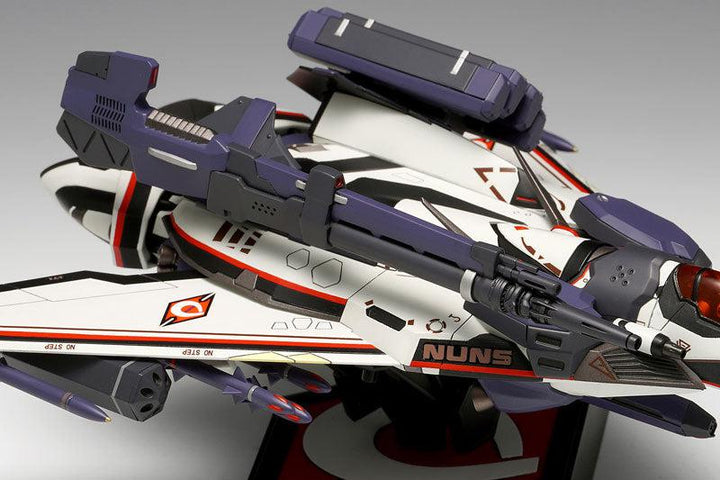 VF-171EX アーマードナイトメアプラス ［アルト機］ 1/12スケール
