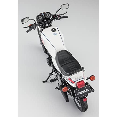 1/12 BKシリーズ ヤマハ RZ250 (4L3) (1980)