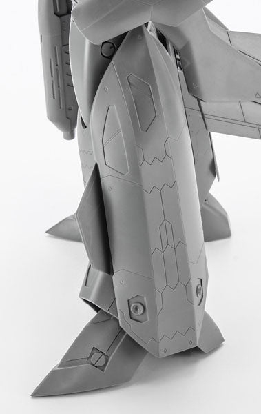 マクロスシリーズ YF-19 バトロイド “マクロス プラス” 1/72スケール