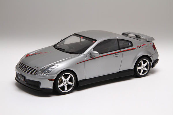 1/24 インチアップシリーズ ニッサンスカイラインクーペ 350GT/ニスモ仕様（V35）　ニスモ40周年組立式ケース付き