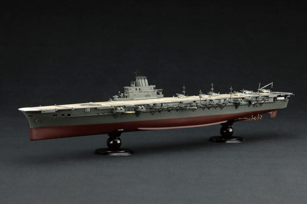 1/700 帝国海軍シリーズ 日本海軍航空母艦 大鳳 (木甲板仕様) フルハルモデル(木甲板シール付き)