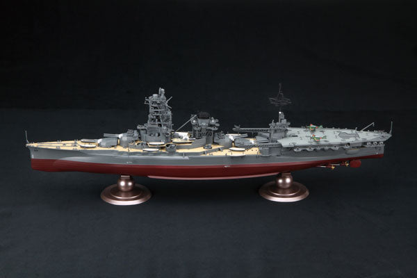 1/350 艦船モデルシリーズ 日本海軍航空戦艦 日向(帝国海軍乗組員フィギュア付き)