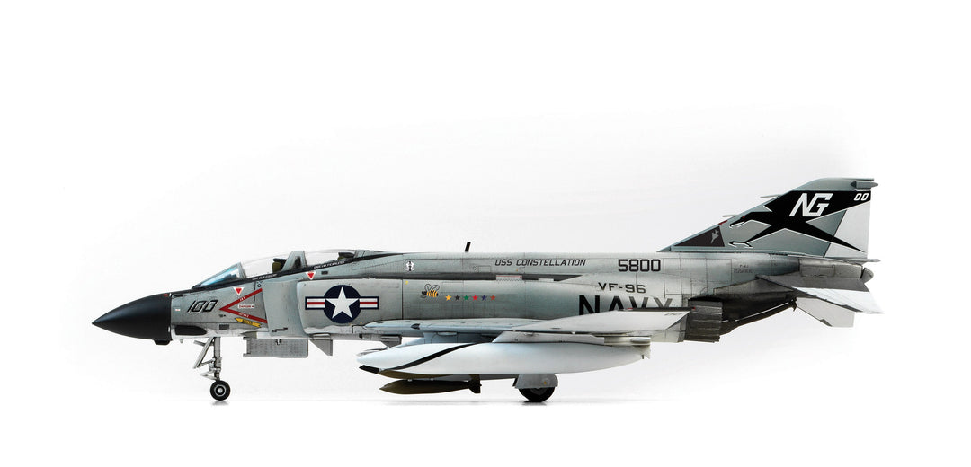 1/72 凄！ アメリカ海軍 F-4JファントムⅡ “ショータイム100”