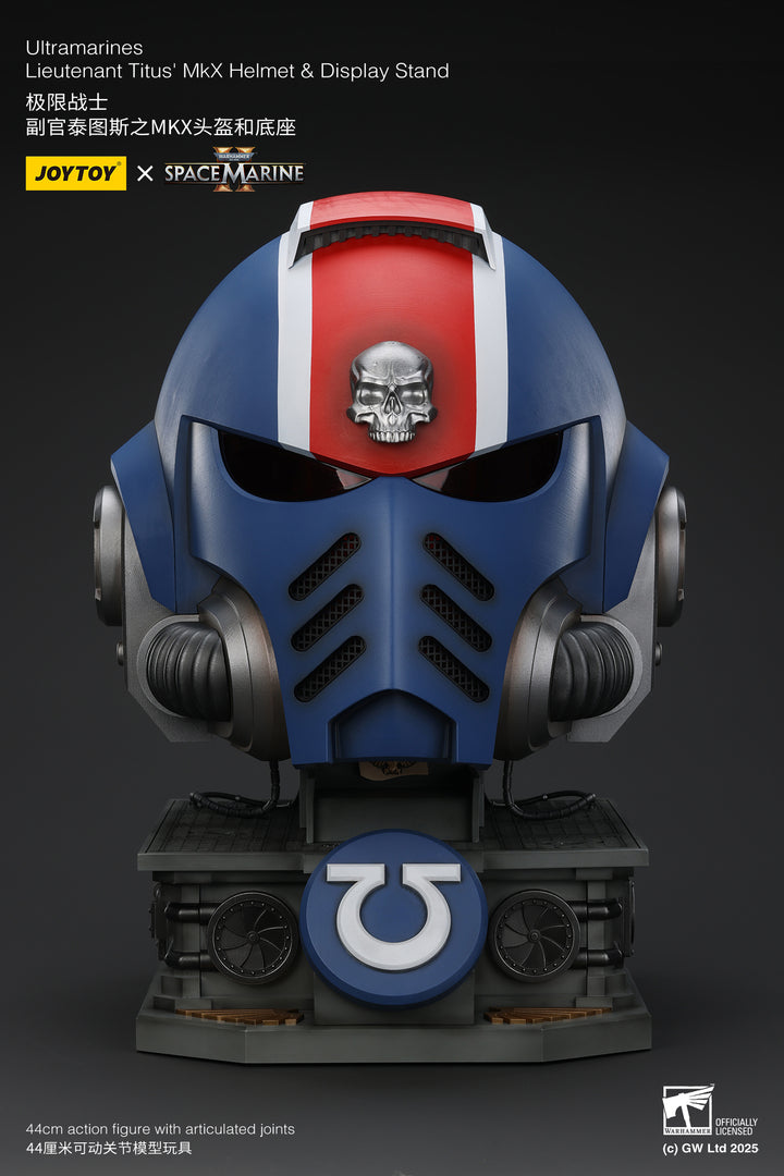 ウルトラマリーン レフテナント タイタスのMKXヘルメット&ディスプレイ スタンド 1/1スケール