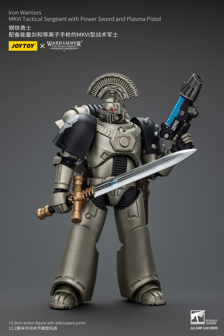 アイアン・ウォリアーズ MKVI タクティカル・サージャント（パワーソード＆プラズマ・ピストル装備） 1/18スケール