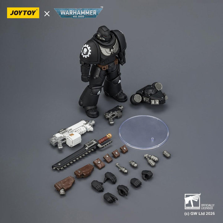 アイアンハンド インターセッサー（ボルトライフル・ボルターピストル・チェーンソード装備） 1/18スケール