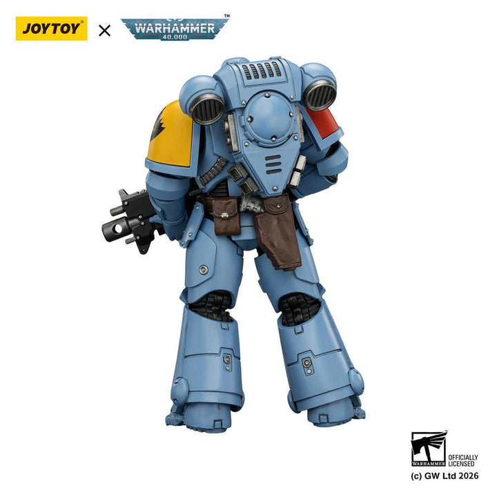 スペースウルフ インターセッサー（ボルトライフル・ボルターピストル・チェーンソード装備） 1/18スケール