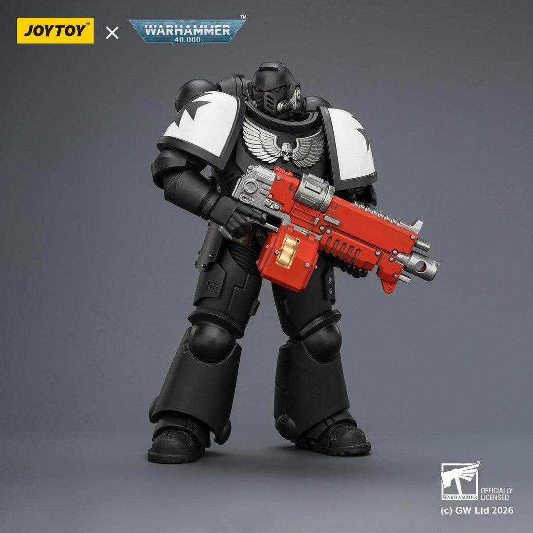 ブラックテンプラー インターセッサー（ボルトライフル・ボルターピストル・チェーンソード装備） 1/18スケール