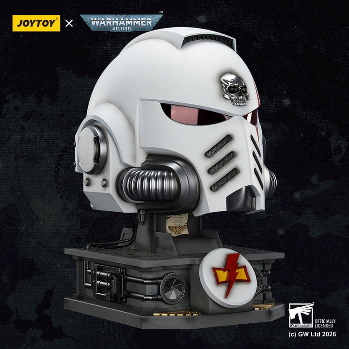 ホワイトスカー MkX ヘルメット＆ディスプレイスタンド 1/1スケール