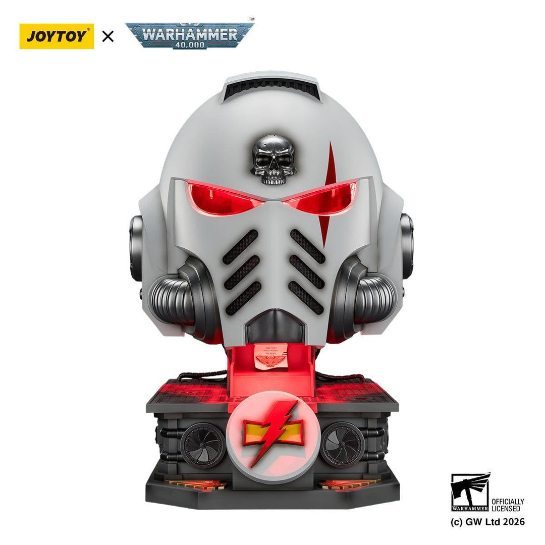 ホワイトスカー MkX ヘルメット＆ディスプレイスタンド 1/1スケール