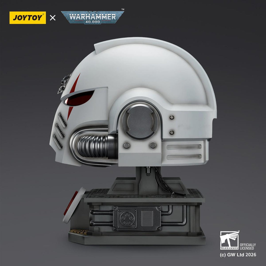 ホワイトスカー MkX ヘルメット＆ディスプレイスタンド 1/1スケール