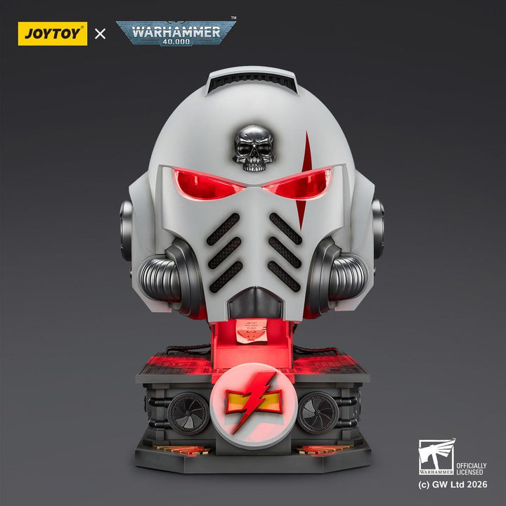 ホワイトスカー MkX ヘルメット＆ディスプレイスタンド 1/1スケール