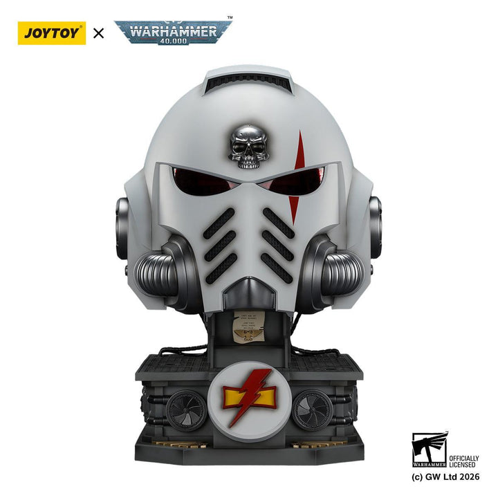 ホワイトスカー MkX ヘルメット＆ディスプレイスタンド 1/1スケール