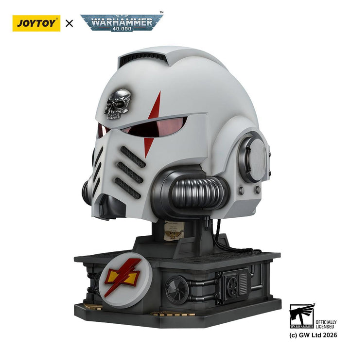 ホワイトスカー MkX ヘルメット＆ディスプレイスタンド 1/1スケール
