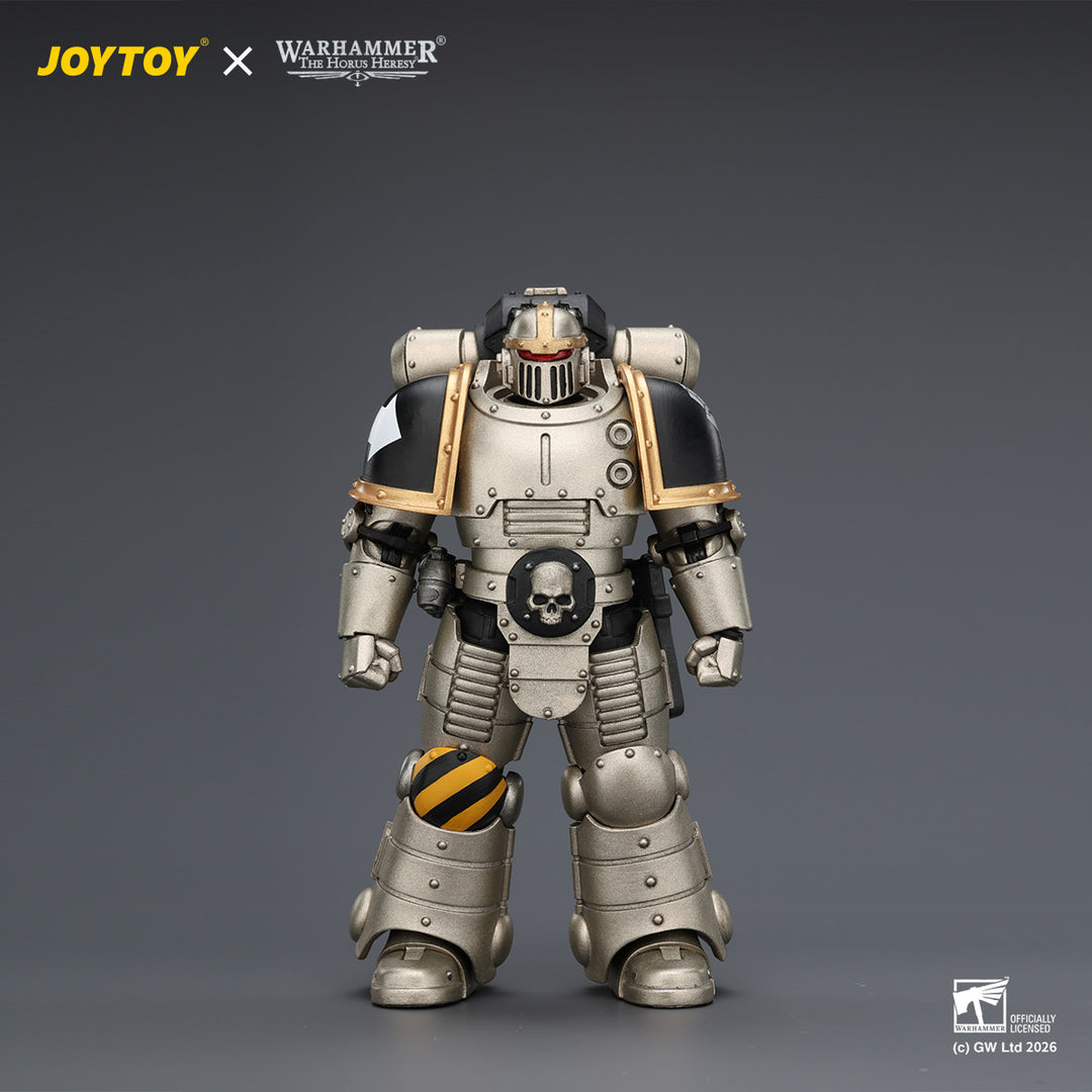 アイアン・ウォリアー MkIIタクティカル・レギオネアリ3（ボルター＆ボルターピストル装備） 1/18スケール