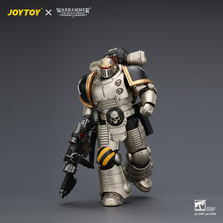 アイアン・ウォリアー MkIIタクティカル・レギオネアリ3（ボルター＆ボルターピストル装備） 1/18スケール