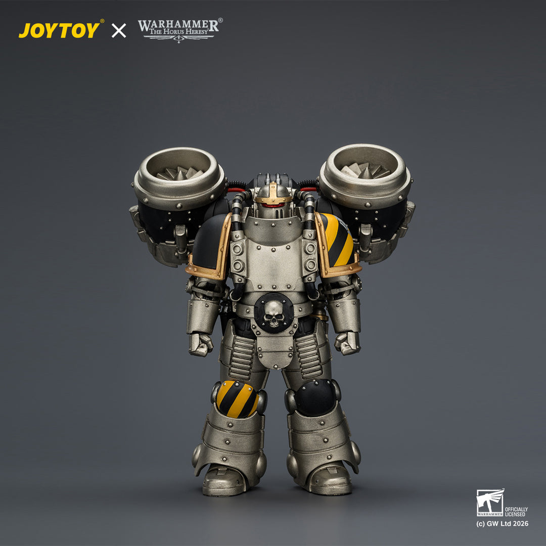 アイアン・ウォリアー MkIIアサルト・サージェント（ディスインテグレーターピストル・パワーモール・コンバットシールド装備） 1/18スケール