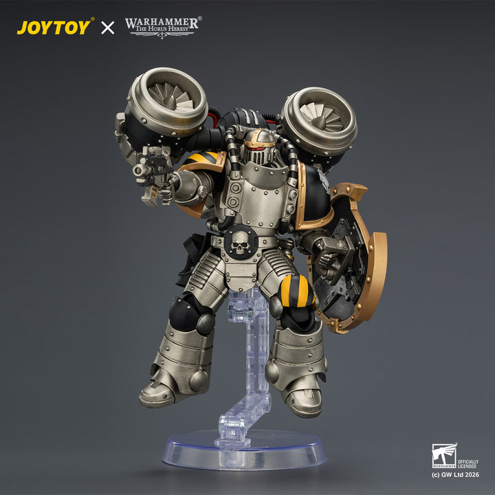 アイアン・ウォリアー MkIIアサルト・レギオネアリ1（ボルターピストル・チェーンアクス・コンバットシールド装備） 1/18スケール