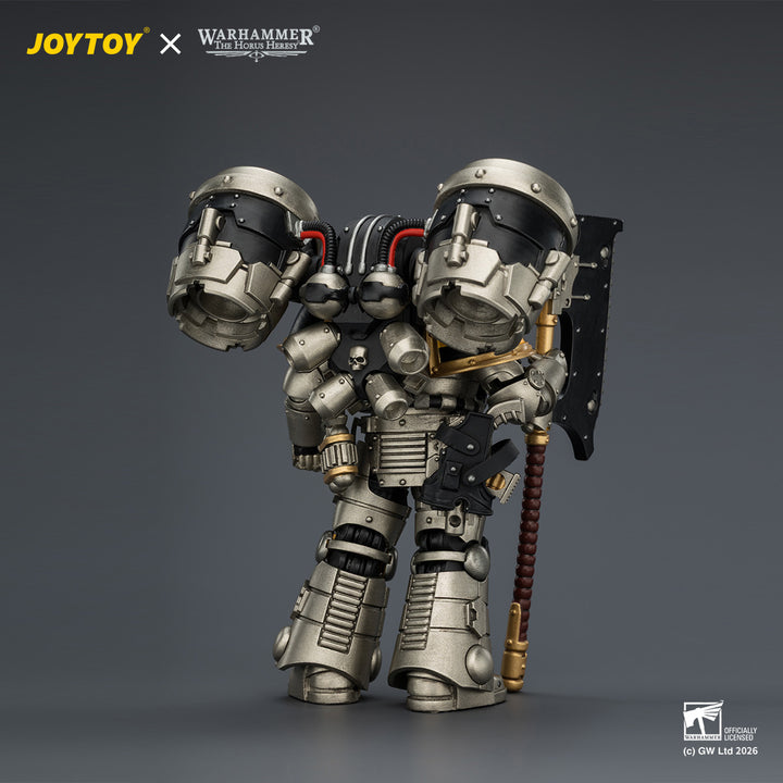 アイアン・ウォリアー MkIIアサルト・レギオネアリ2（ボルターピストル＆ヘビーチェーンアクス装備） 1/18スケール