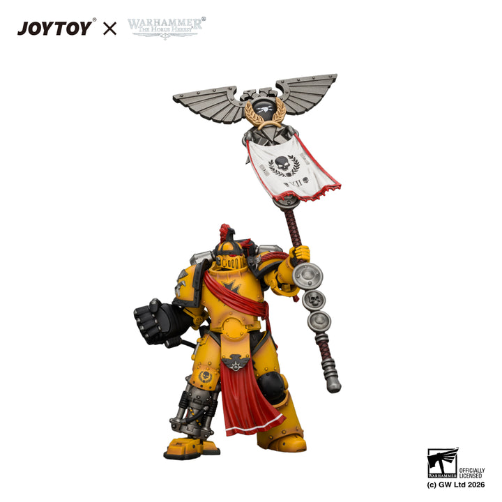 インペリアル・フィスト ヘラルド・コンスル 戦旗＆ボルトピストル装備 1/18スケール